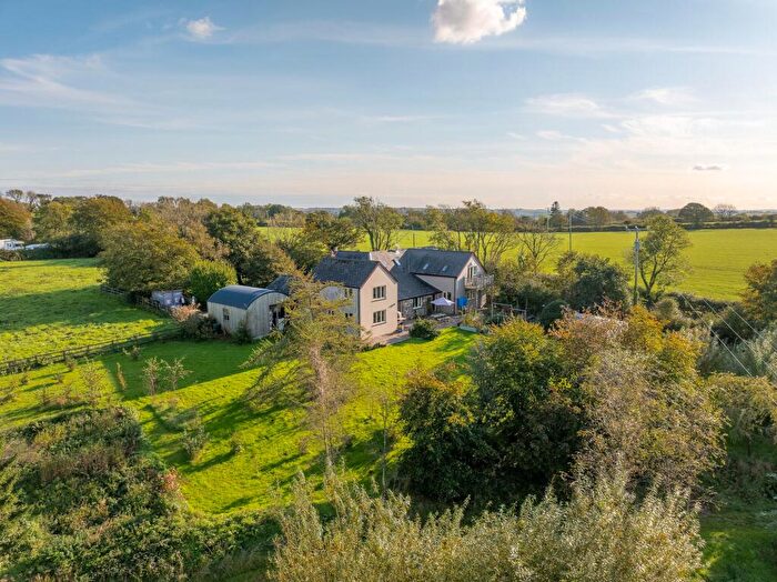 6 Bedroom Detached House For Sale In Llawhaden, Narberth, SA67