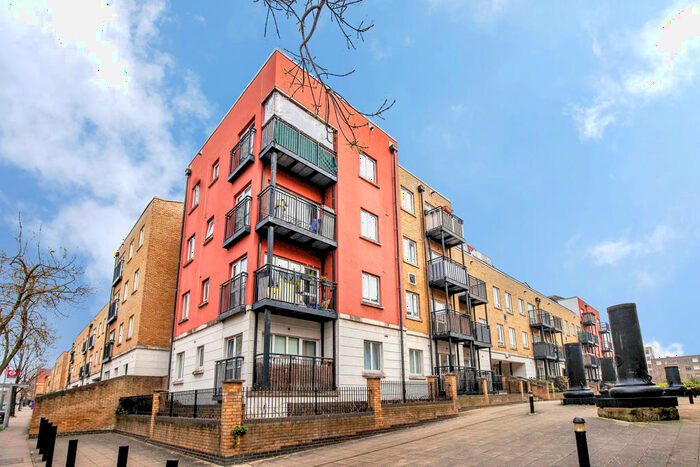 1 Bedroom Flat To Rent In Horseley Court, Mile End, E1
