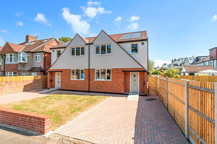 3 Bedroom Semi Detached House For Sale In Ewell Park Way, Stoneleigh, KT17