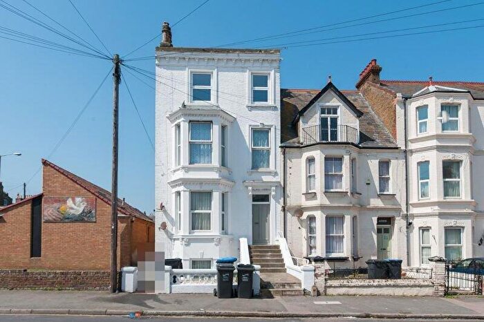 1 Bedroom Flat To Rent In Harold Road, Margate, Kent, CT9