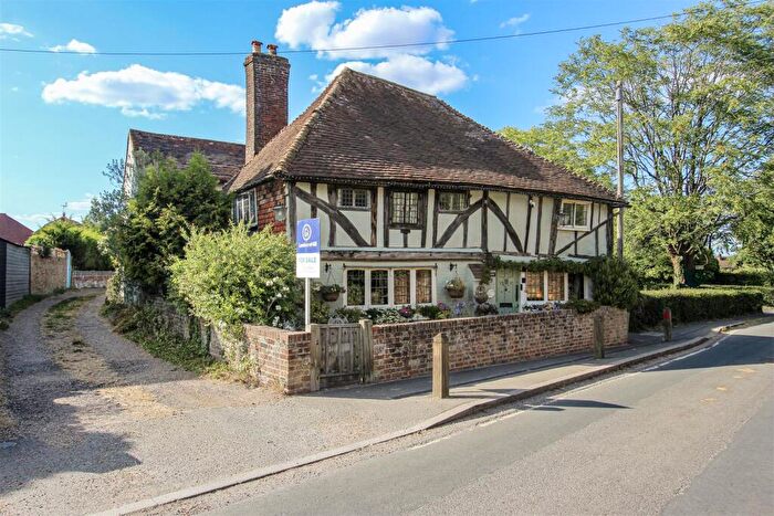 4 Bedroom Detached House For Sale In The Street, Bredgar, Sittingbourne, ME9