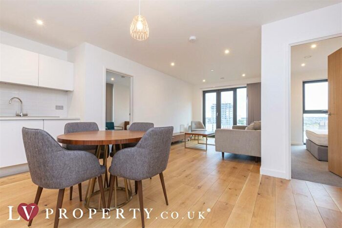 2 Bedroom Apartment To Rent In The Axium, Windmill Street, Birmingham, B1