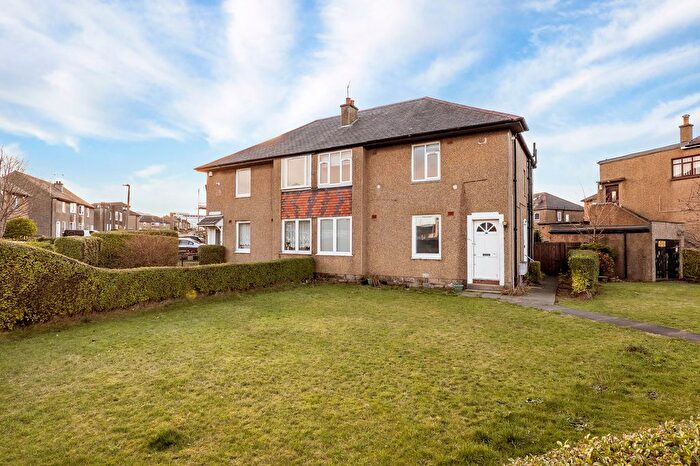 3 Bedroom Flat For Sale In Boswall Parkway, Edinburgh, EH5