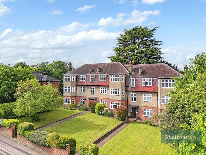2 Bedroom Flat For Sale In The Laurels, Palmerston Road, Buckhurst Hill, Essex, IG9