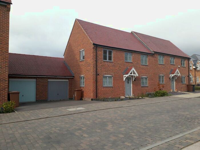 3 Bedroom Semi-Detached House To Rent In Eydon Drive, Corby, NN17