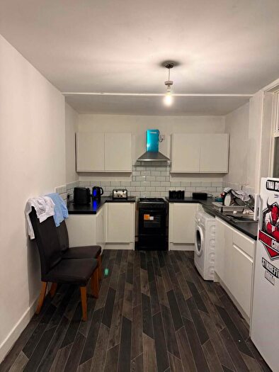 2 Bedroom Maisonette To Rent In Vimy Avenue, Hebburn, NE31