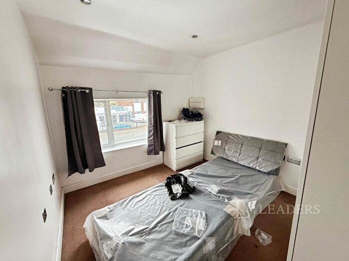1 Bedroom Flat To Rent In High Oak, DY5