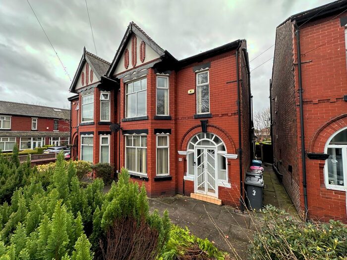 4 Bedroom Semi-Detached House To Rent In Kildare Road, Swinton, Manchester, M27