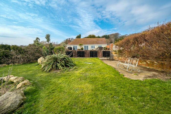 3 Bedroom Detached House To Rent In Puckaster Lane, Niton Undercliff, Ventnor, PO38