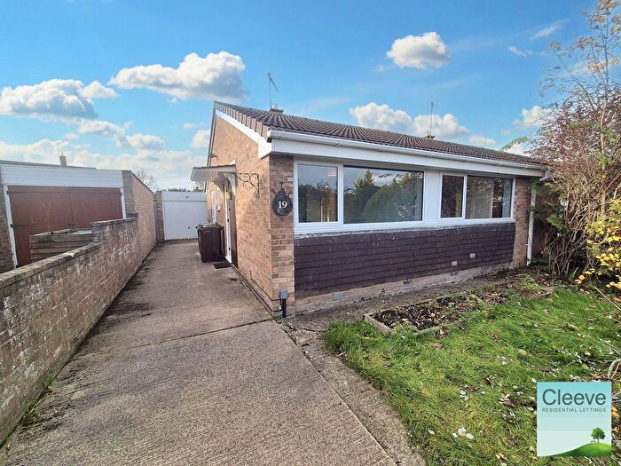 2 Bedroom Semi Detached Bungalow To Rent In Kayte Close, Bishops Cleeve, GL52