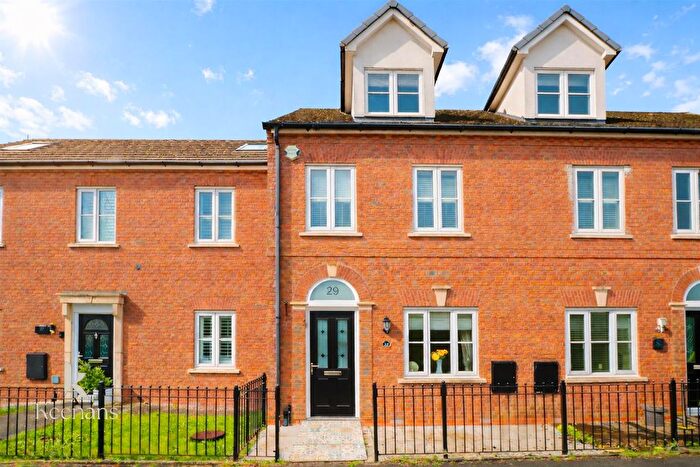 3 Bedroom Terraced House For Sale In Ashworth Street, Bury, BL8