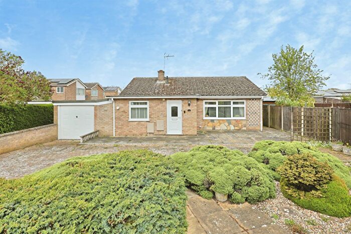 3 Bedroom Detached Bungalow For Sale In Frost Close, Watton, Thetford, IP25