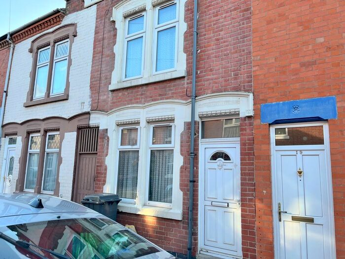 3 Bedroom Terraced House To Rent In Hart Road, Leicester, LE5