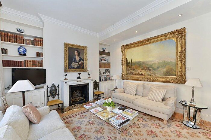 2 Bedroom Flat To Rent In Fawcett Street, Kensington And Chelsea, London, SW10