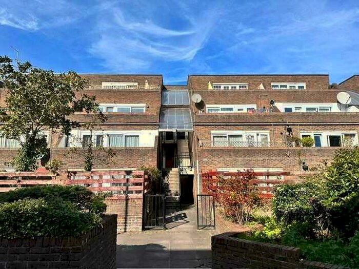 2 Bedroom Flat To Rent In Salisbury Walk, London, N19