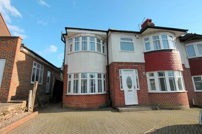 4 Bedroom Semi-Detached House To Rent In Wilton Road, Cockfosters, Barnet, EN4