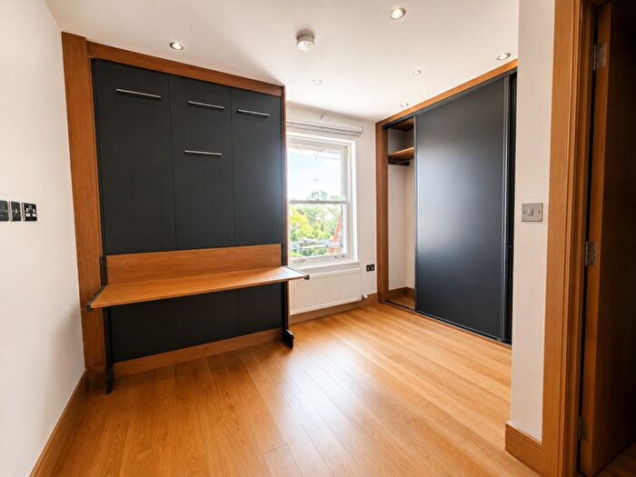 Studio To Rent In Elgin Road, Croydon, CR0