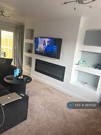 3 Bedroom Semi Detached House To Rent In Thickley Close, Mansfield, NG20