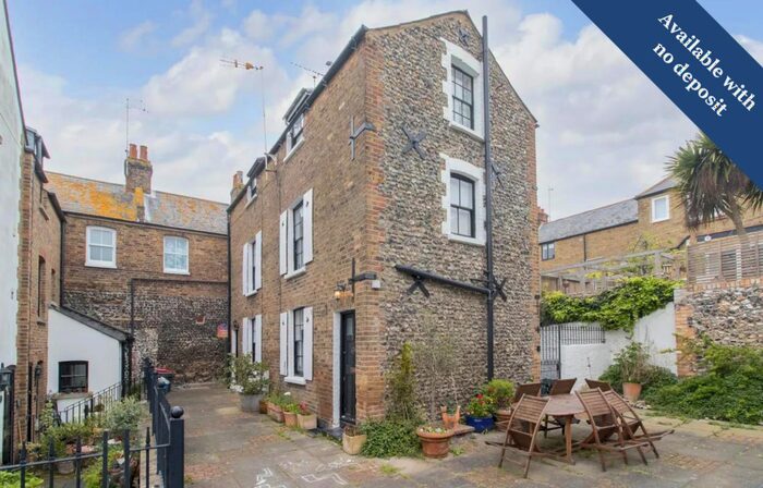 2 Bedroom Semi-Detached House To Rent In Union Square, Broadstairs, CT10