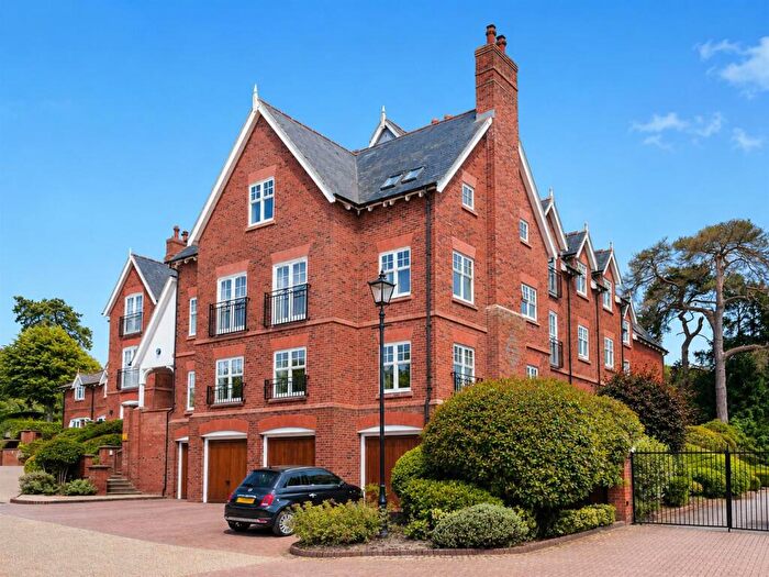 2 Bedroom Apartment For Sale In Comber Grove, Kinver, Stourbridge, DY7