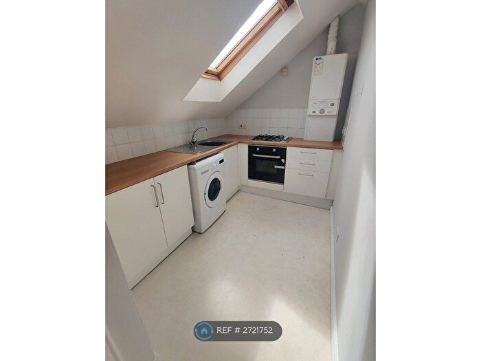 1 Bedroom Flat To Rent In Atholl Street, Perth, PH1