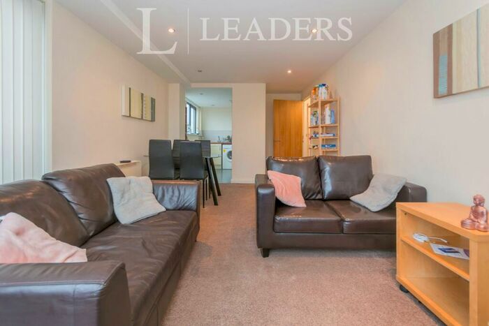 2 Bedroom Apartment To Rent In Avoca Court, Moseley Road, B12