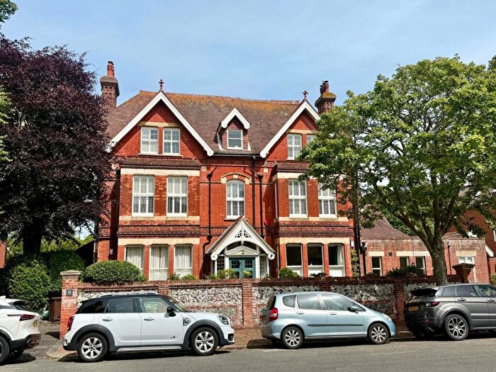 4 Bedroom Apartment For Sale In Grassington Road, Eastbourne, East Sussex, BN20