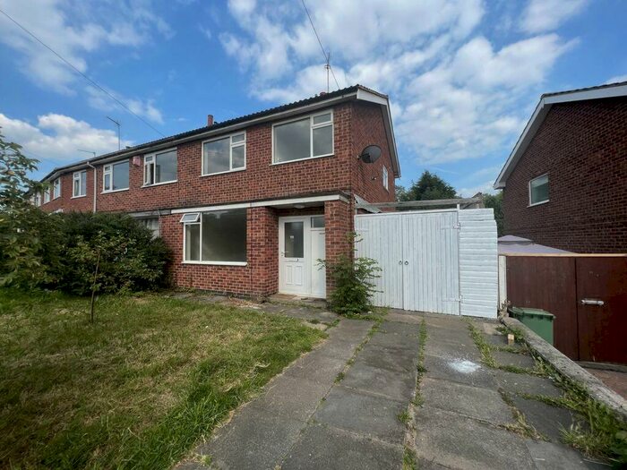 3 Bedroom Semi-Detached House To Rent In Severn Road, Oadby, LE2