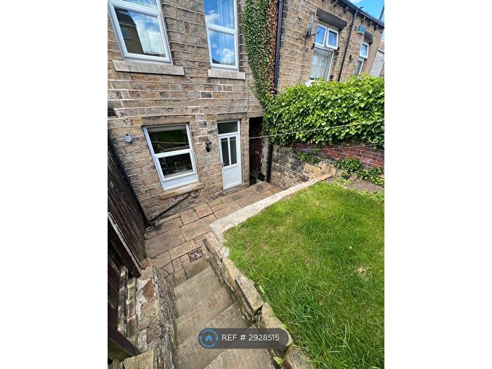 3 Bedroom Terraced House To Rent In Manchester Road, Huddersfield, HD7