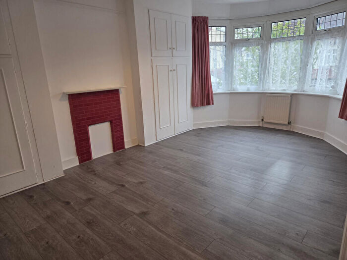 5 Bedroom Terraced House To Rent In Ashley Road, Thornton Heath, CR7