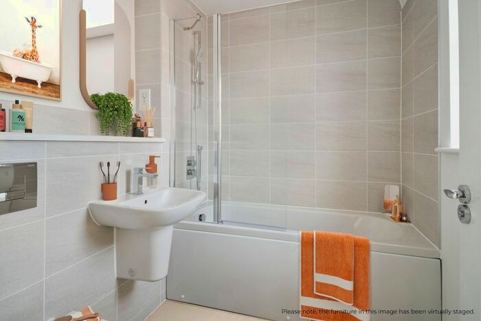 4 Bedroom Detached House For Sale In Russet, Drakes Broughton, Pershore, Worcestershire, WR10