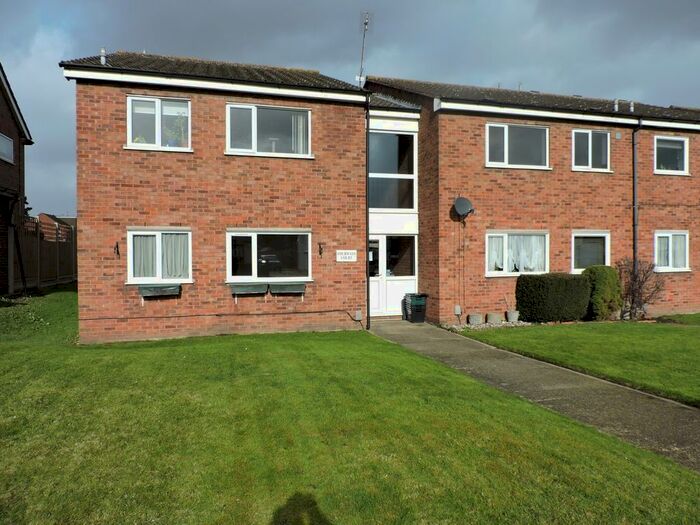 2 Bedroom Flat To Rent In Hertford Road, Hoddesdon, EN11