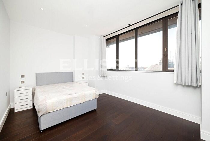 2 Bedroom Apartment To Rent In High Road, Whetstone, N20