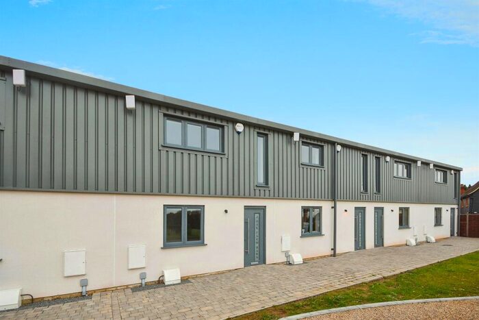 3 Bedroom Barn Conversion For Sale In Oak Farm Barn, Old London Road, Woodham Walter, Maldon, CM9