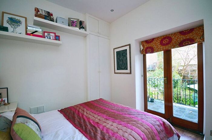 1 Bedroom Flat To Rent In St Thomas's Road, Highbury, London, N4