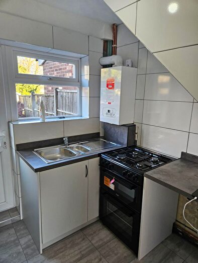 2 Bedroom Terraced House To Rent In Whitefields Road, Cheshunt, EN8