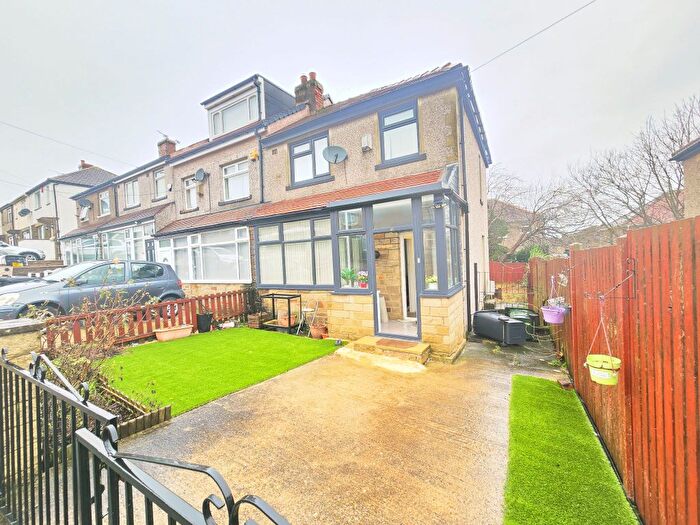 2 Bedroom Terraced House To Rent In Briardale Road, Bradford, BD9