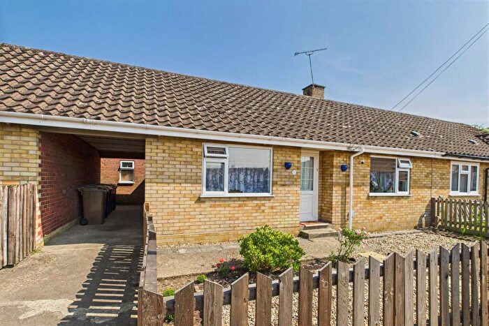 2 Bedroom Terraced Bungalow For Sale In Queens Road, Brandon, IP27