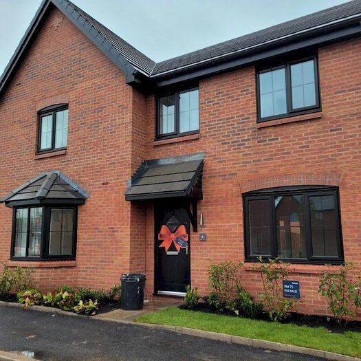 3 Bedroom Semi-Detached House To Rent In The Orangery, Manchester, M43