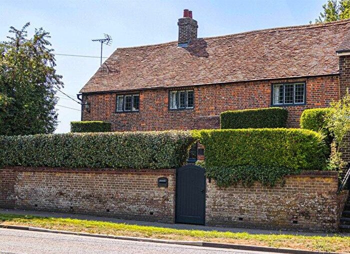 3 Bedroom Semi-Detached House For Sale In Main Road South, Dagnall, Buckinghamshire, HP4