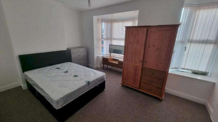 4 Bedroom Terraced House To Rent In Great Western Street, Manchester, M14
