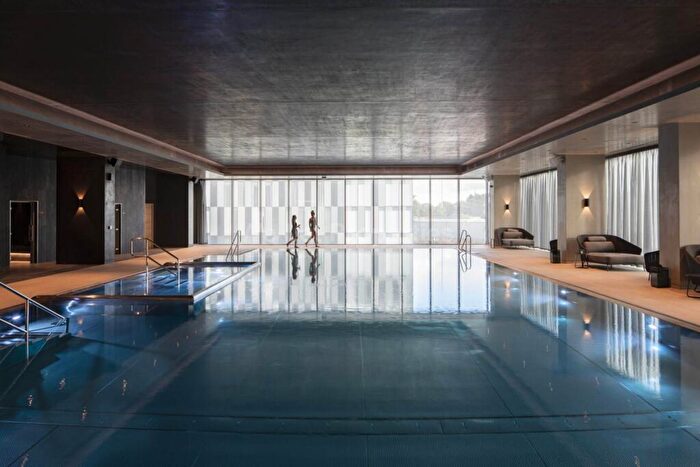 2 Bedroom Apartment To Rent In South Tower, Deansgate Square, M15