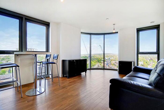 2 Bedroom Penthouse To Rent In Sienna Alto, Lewisham, SE13