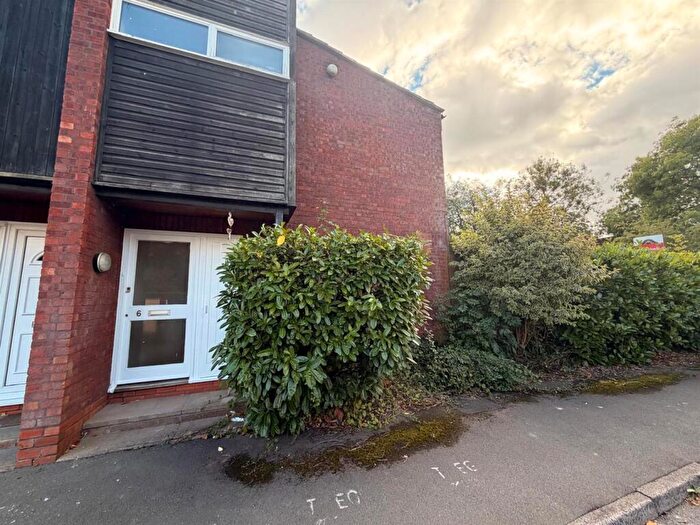 3 Bedroom Terraced House To Rent In Pembridge Close, Redditch, B98