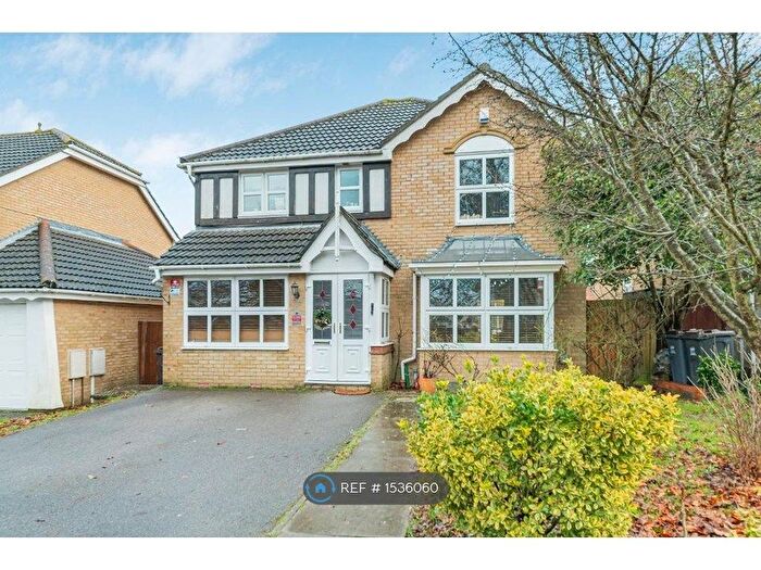 4 Bedroom Detached House To Rent In Tregony Road, Orpington, BR6