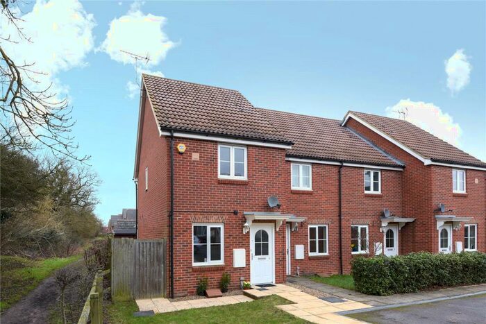 2 Bedroom End Of Terrace House To Rent In Guernsey Way, Winnersh, Wokingham, Berkshire, RG41