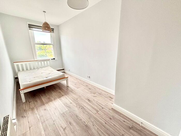Studio To Rent In Maple Road, Penge, SE20