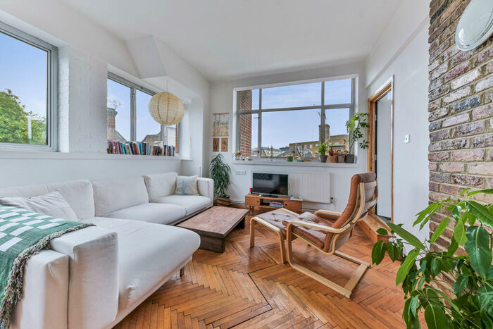 2 Bedroom Apartment To Rent In Grove House, London Fields London, E9