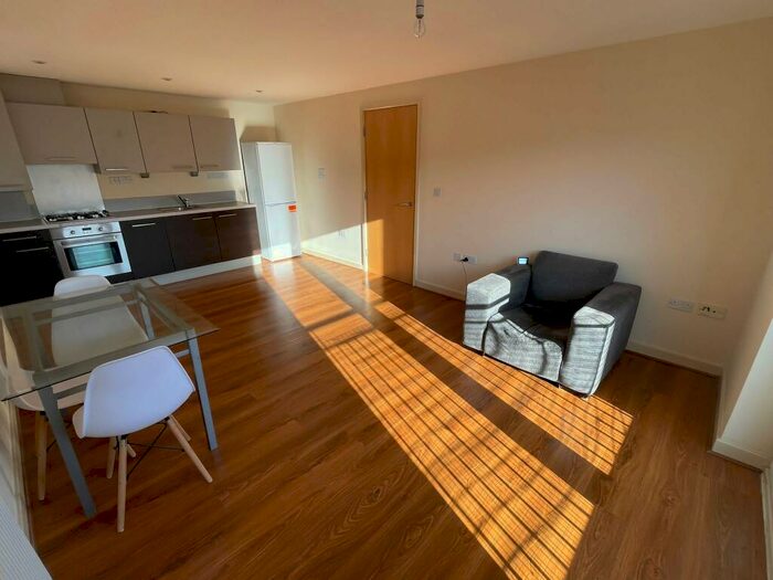 2 Bedroom Flat To Rent In Great Colmore Street, Birmingham, B15