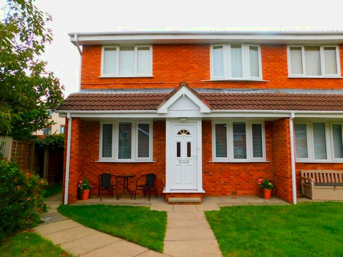 2 Bedroom Flat To Rent In Gables Mews, Liverpool Road, Formby, Liverpool L37